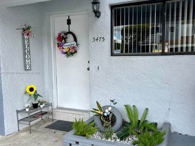 5475 W 22nd Ct # 5475, Hialeah FL 33016