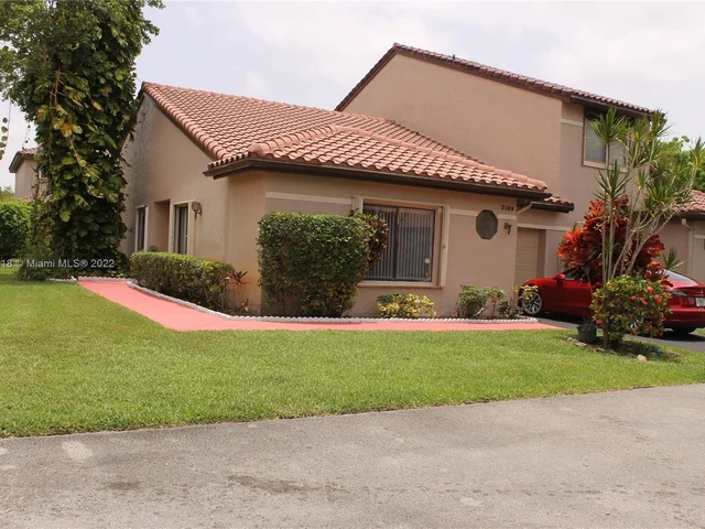3189 La Mirage Dr # 3189, Lauderhill FL 33319