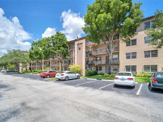 551 SW 135th Ave # 308B, Pembroke Pines FL 33027