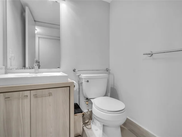 551 SW 135th Ave # 308B, Pembroke Pines FL 33027