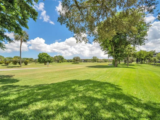 551 SW 135th Ave # 308B, Pembroke Pines FL 33027