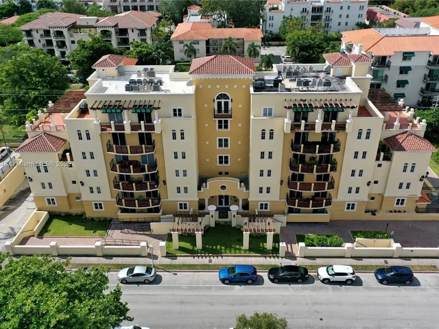 322 Madeira Ave # 201, Coral Gables FL 33134