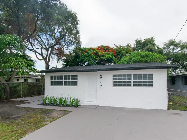 1791 NW 151st St, Miami Gardens FL 33054