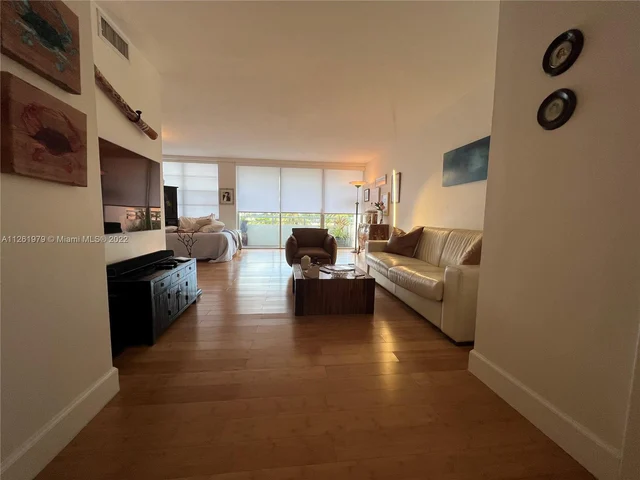 1080 94th St # 406, Bay Harbor Islands FL 33154