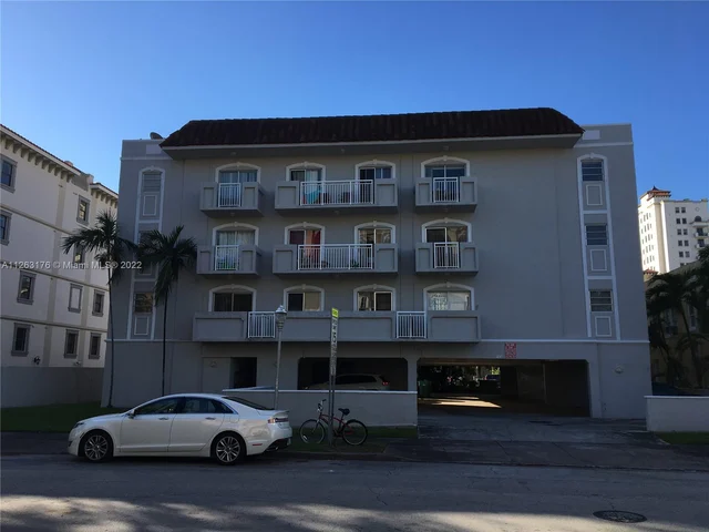 114 Mendoza Ave # 24, Coral Gables FL 33134