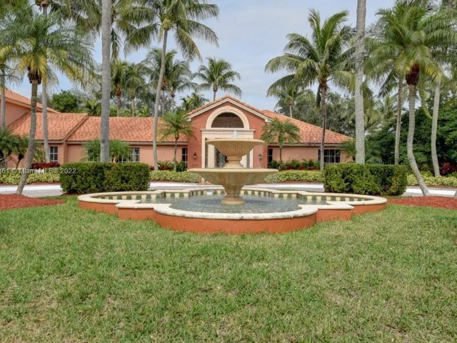 3153 Clint Moore Rd # 106, Boca Raton FL 33496