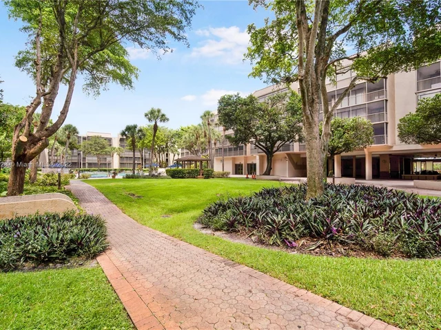 2814 N 46th Ave # H276, Hollywood FL 33021