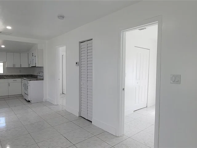 1739 NW 70th St, Miami FL 33147