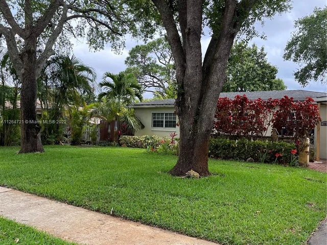 452 W Melrose Cir, Fort Lauderdale FL 33312