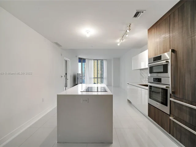 851 NE 1st Ave # 4308, Miami FL 33132