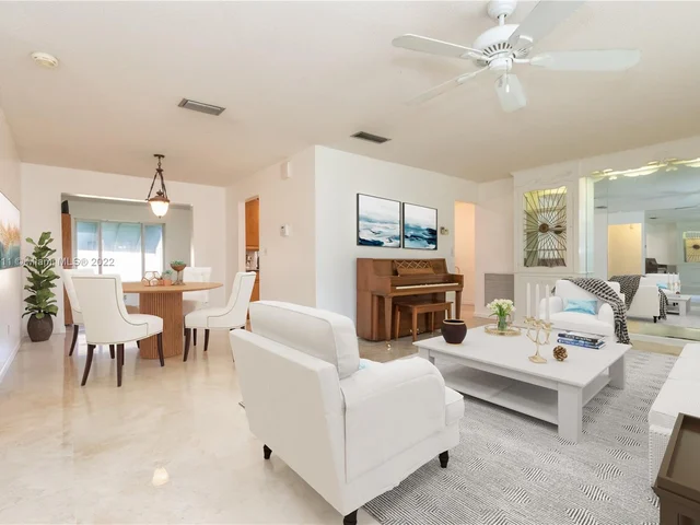 1010 NW 67th Ave, Margate FL 33063