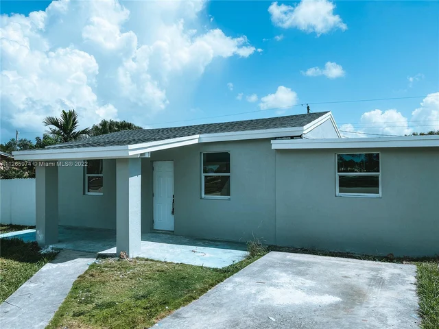 11456 SW 220th St, Miami FL 33170