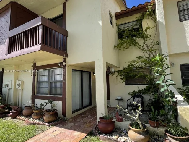 3814 SW 52nd Ave # 3814, Pembroke Park FL 33023