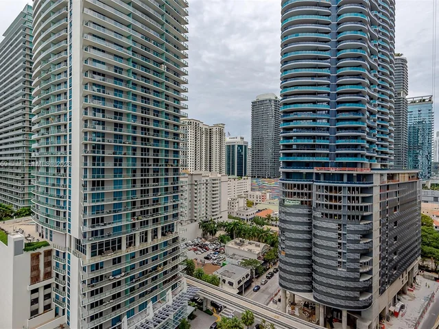 1080 Brickell Ave # 1707, Miami FL 33131