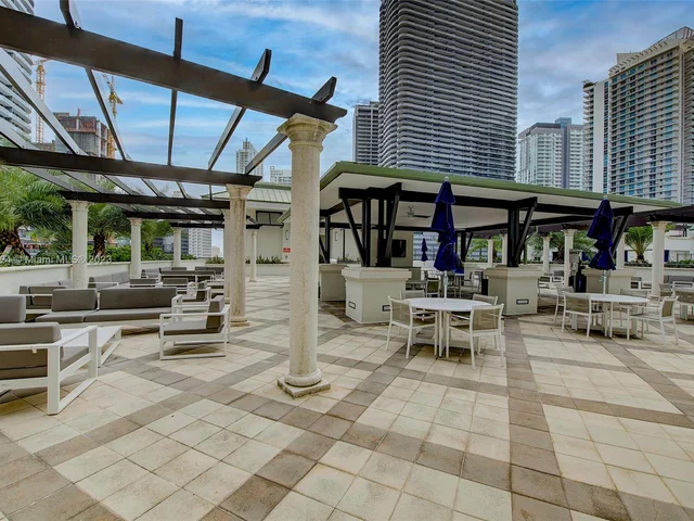 999 SW 1st Ave # 2010, Miami FL 33130