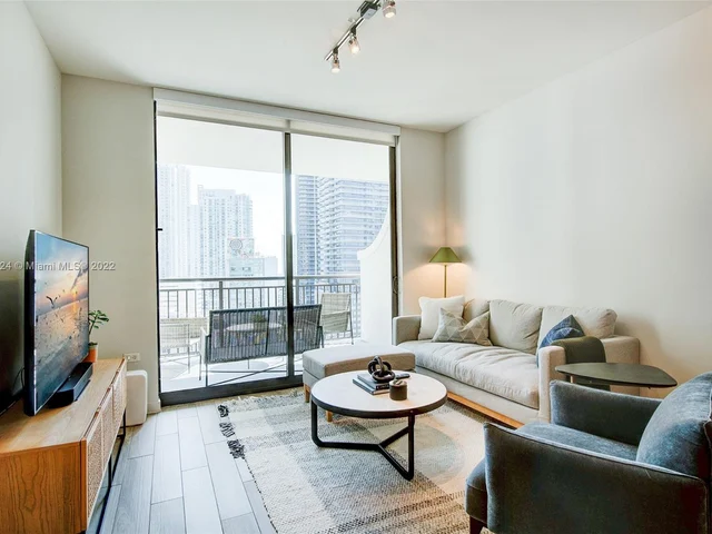 999 SW 1st Ave # 2010, Miami FL 33130