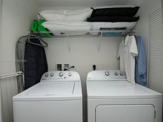 999 SW 1st Ave # 2010, Miami FL 33130