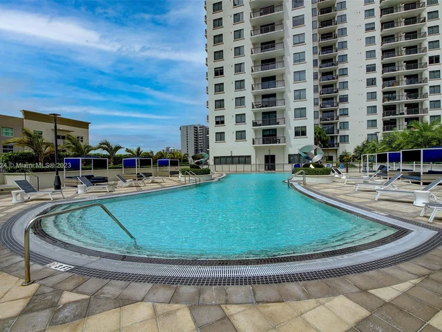 999 SW 1st Ave # 2010, Miami FL 33130