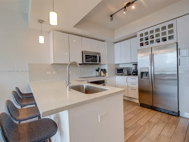 999 SW 1st Ave # 2010, Miami FL 33130