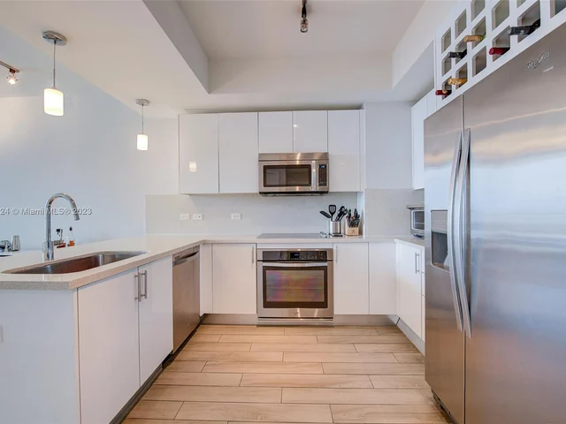999 SW 1st Ave # 2010, Miami FL 33130
