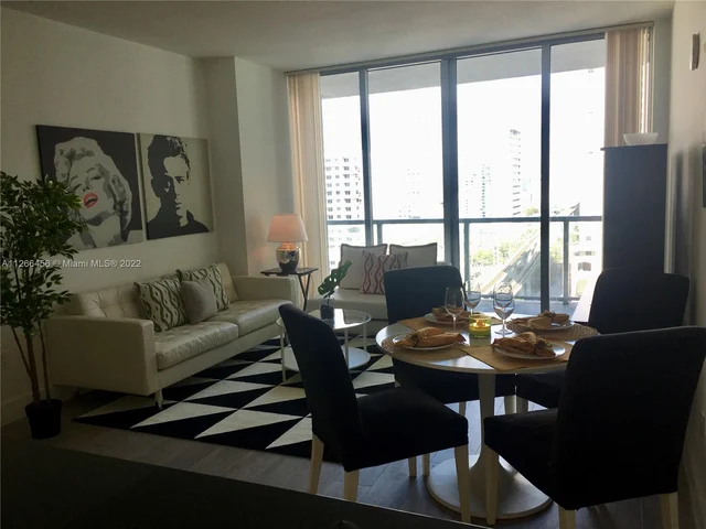 79 SW 12th St, Miami FL 33130