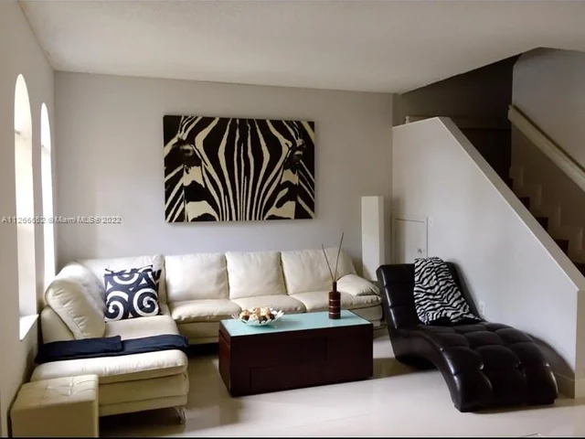 5270 NW 109th Ave # 2, Doral FL 33178