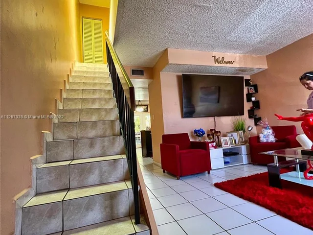 5370 W 23rd Ct # 7, Hialeah FL 33016