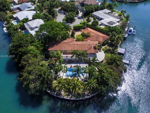 251 Knollwood Dr, Key Biscayne FL 33149