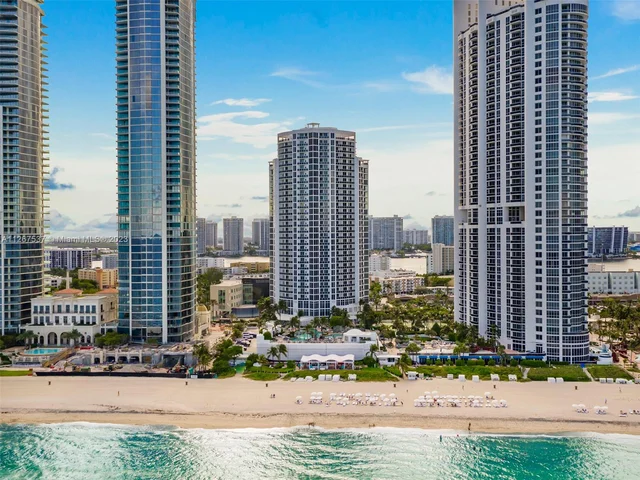 18001 Collins Ave # 1418, Sunny Isles Beach FL 33160