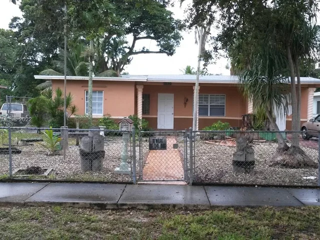 1230 NW 126th St, North Miami FL 33167