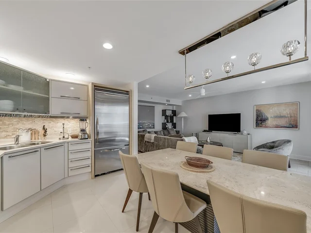 155 Ocean Ave # 404, Palm Beach Shores FL 33404