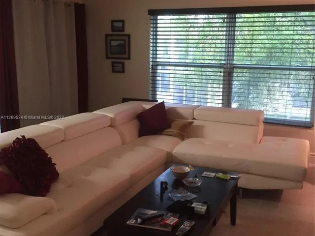 4240 NW 21st St # 128, Lauderhill FL 33313