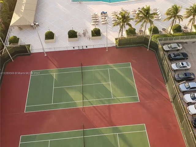 1985 S Ocean Dr, Hallandale Beach FL 33009