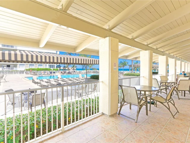 1985 S Ocean Dr, Hallandale Beach FL 33009