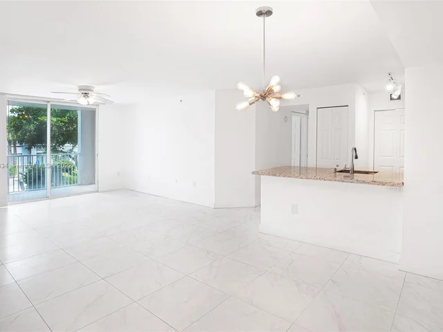 655 SW 111th Way # 208, Pembroke Pines FL 33025