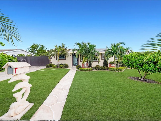 3025 NW 212th St, Miami Gardens FL 33056