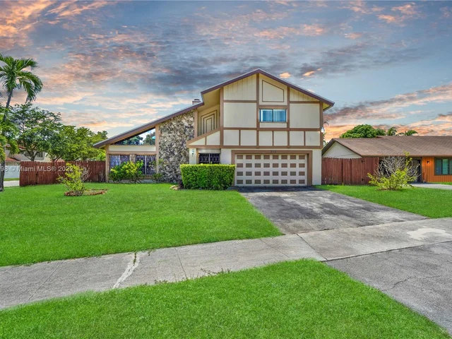 252 NE 199th Ln, Miami FL 33179