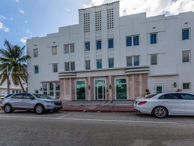 3025 Indian Creek Dr # 301, Miami Beach FL 33140