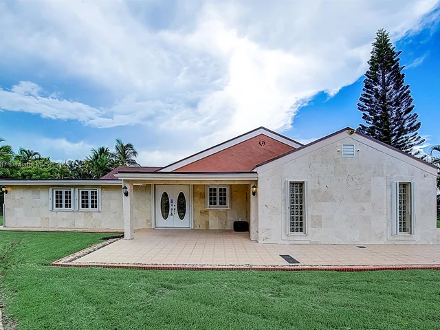 15540 SW 156th Ave, Miami FL 33187