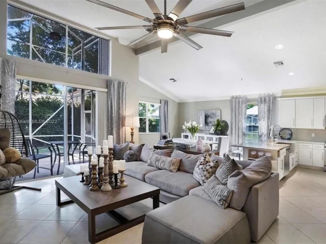 6456 NW 78th Pl, Parkland FL 33067