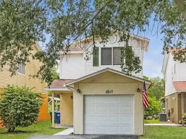 2017 NW 55th Ter, Lauderhill FL 33313