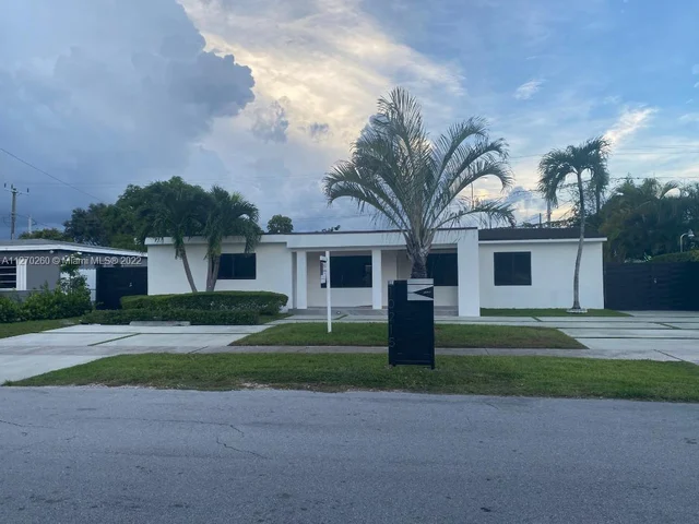 10215 SW 37th Ter, Miami FL 33165