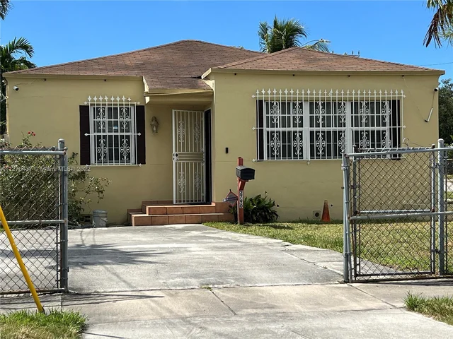 2790 NW 4th Ter, Miami FL 33125
