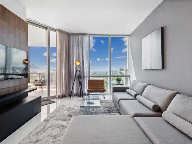 851 NE 1st Ave # 2508, Miami FL 33132