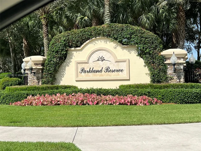 10894 NW 74th Dr # 10894, Parkland FL 33076