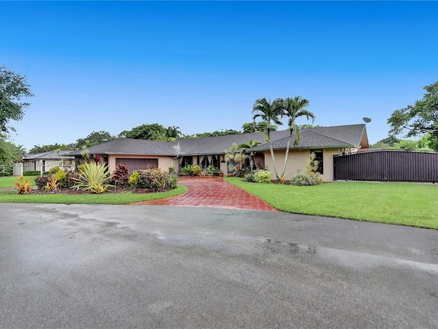 10764 SW 110th Ter, Miami FL 33176