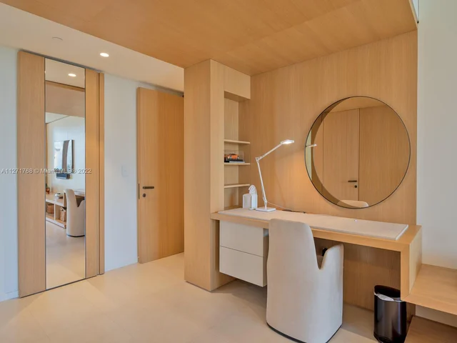 781 Crandon Blvd # 1201, Key Biscayne FL 33149