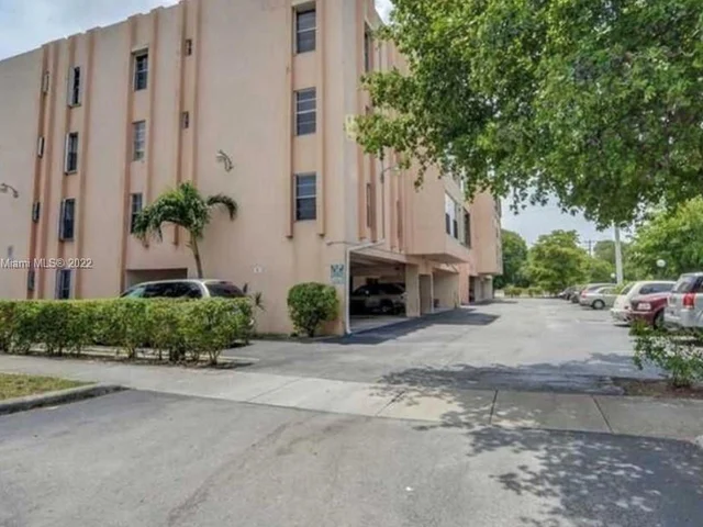 7355 W 4th Ave # 312, Hialeah FL 33014