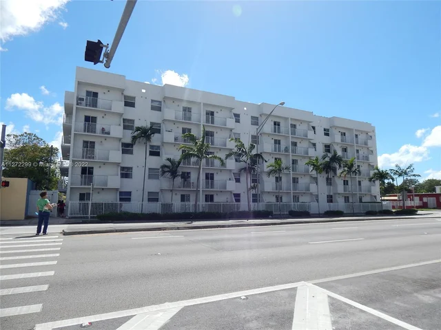 2575 SW 27th Ave # 309, Miami FL 33133