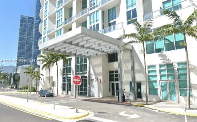 300 S Biscayne Blvd # 2008, Miami FL 33131